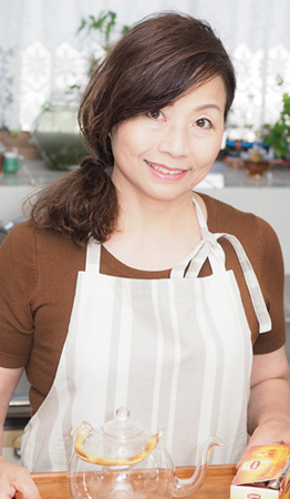 【講師】 料理研究家 臼居芳美先生
