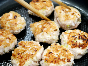 鶏つくねの照り焼き作り